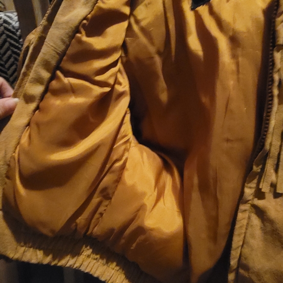 Big Kids Size 6, Tan Fringe Jacket, Tags Attached! - Picture 7 of 16